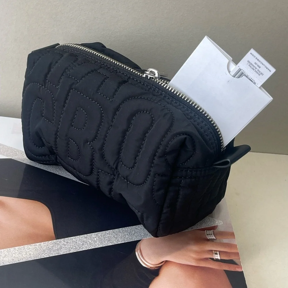 Marc Jacobs new+tag marc